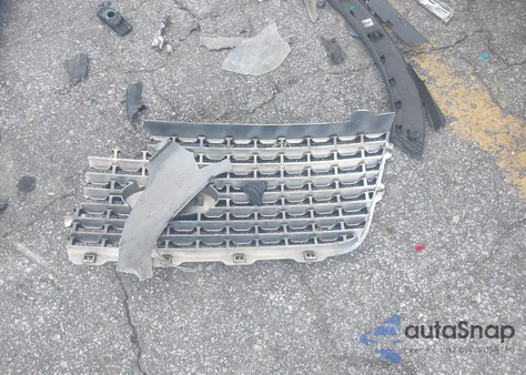 2011 Cadillac Escalade Premium z USA, uszkodzony, nr VIN 1GYS3CEF5BR309258